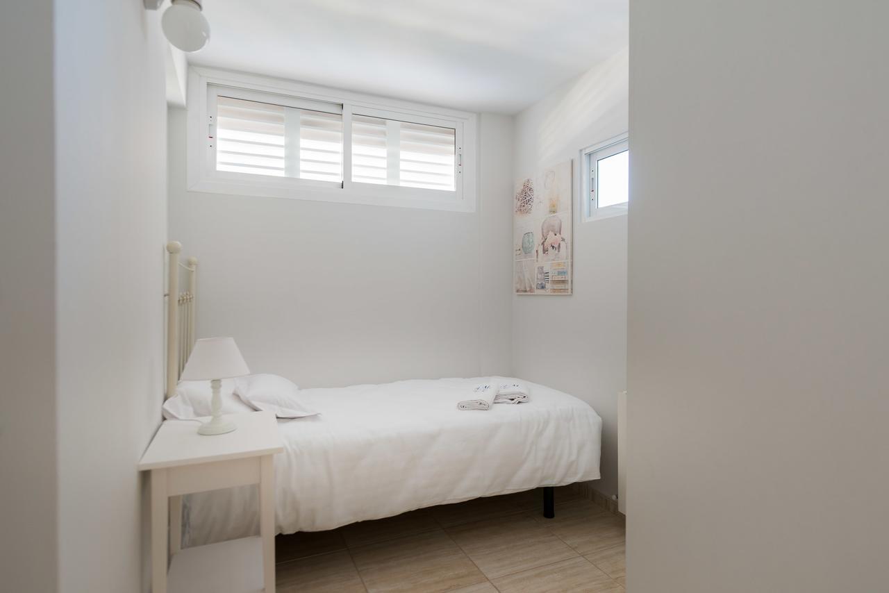Apartamentos Marta Playa Alicante Eksteriør bilde