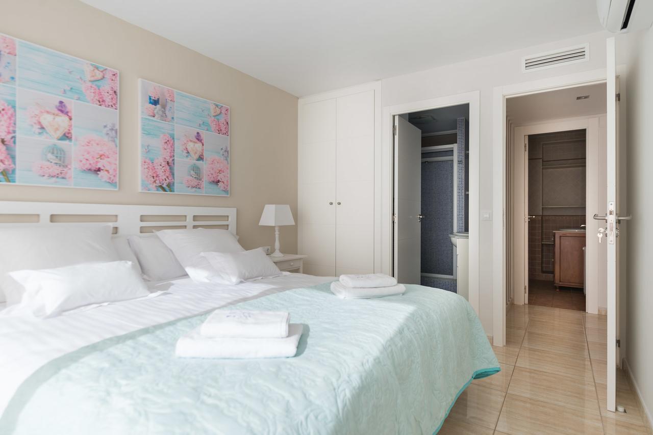 Apartamentos Marta Playa Alicante Eksteriør bilde